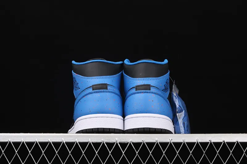 All categories Air Jordan Jordan series basketball shoes Air Jordan 1 Mid Air Jordan 1 Mid AJ1 Joe 1 inkjet black and blue Zhongbang basketball shoes 554724-048